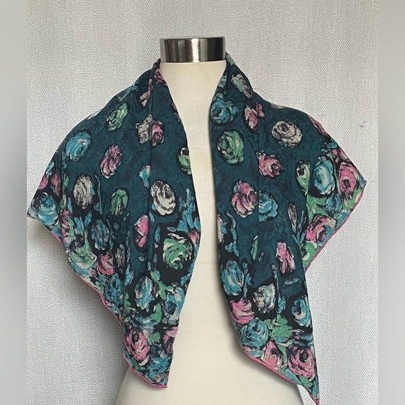 Emanuel Ungaro scarf - Picture 3 of 6